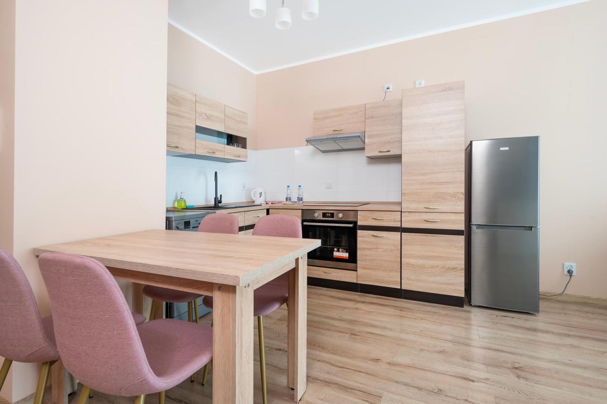 Pogonowskiego Beige Apartment Lodz  Exterior photo